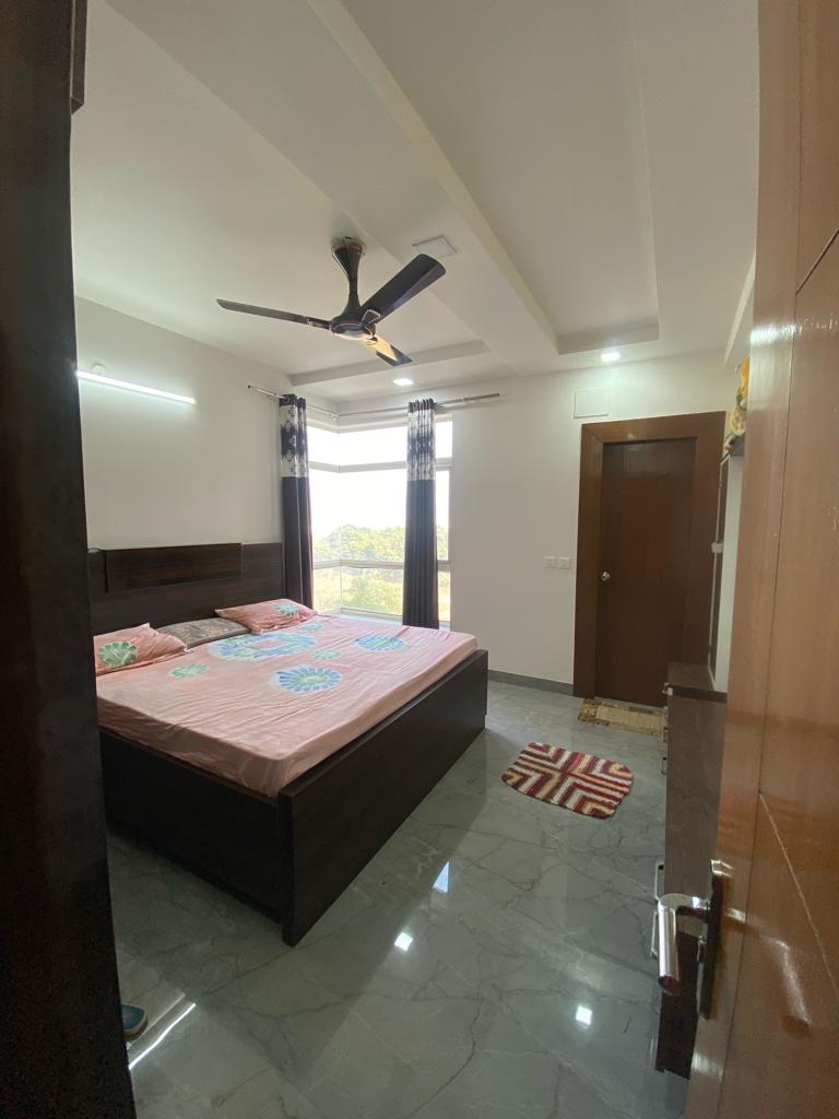 3 BHK Apartment For Rent in Spr Imperial Royaute