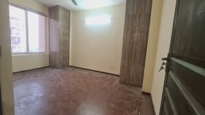 Room in 3.5 BHK Apartment at 3C Orris Greenopolis, Sector 89 – for Rent