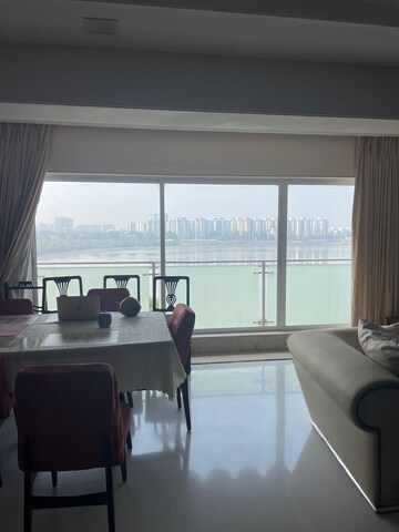 Team Area in 4 BHK Apartment at Cuffe Castle, Cuffe Parade – for Sale