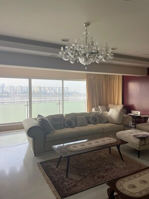 Bedroom in 4 BHK Apartment at Cuffe Castle, Cuffe Parade – for Sale