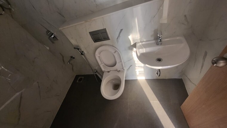 Bathroom, lodha-crown-taloja-quality-homes 2 Bedroom 479 Sq.Ft. Apartment In Dombivli East Thane 9465736