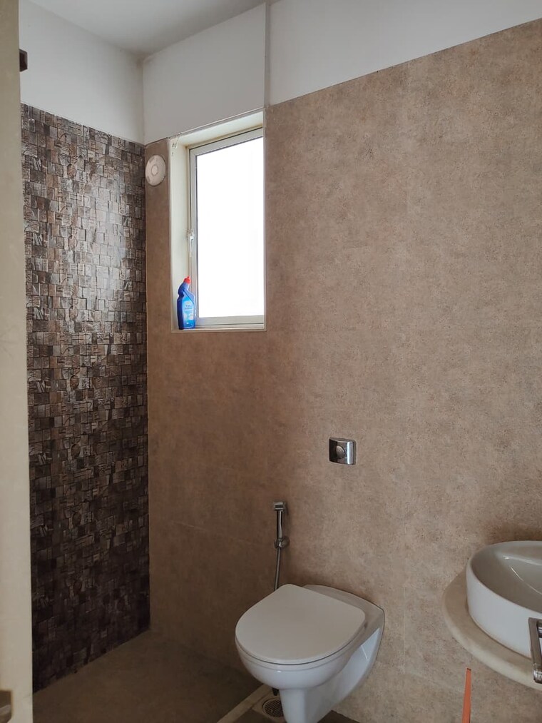 Bathroom, vtp-solitaire 3 Bedroom 1369 Sq.Ft. Apartment In Baner Pune 9465797