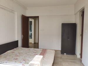 Room in 3 BHK Apartment at VTP Solitaire, Baner – for Rent