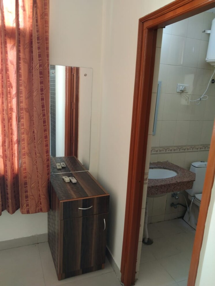 undefined, penta-homes 2 Bedroom 1300 Sq.Ft. Apartment In Vip Road Zirakpur 9465759