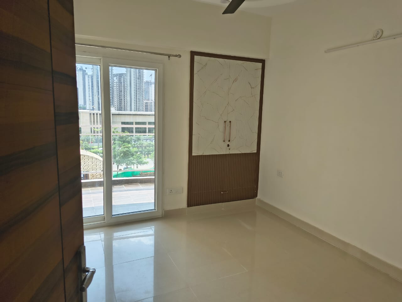 2 BHK Apartment For Sale in Jaypee Greens Kosmos
