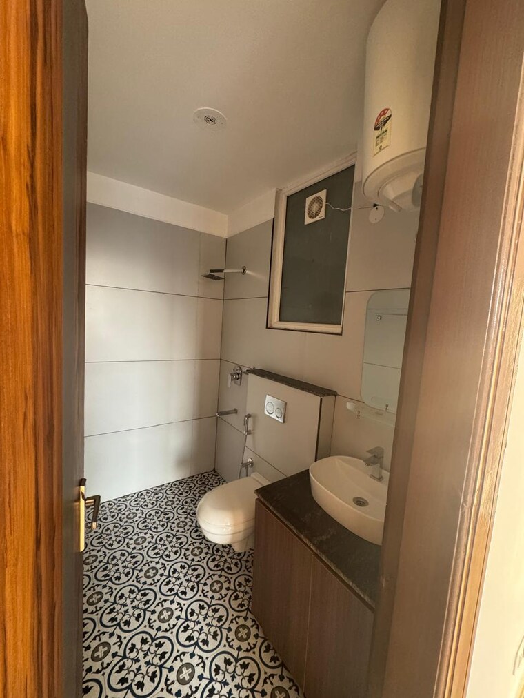 Bathroom, gvt-beliston-avenue 3 Bedroom 1800 Sq.Ft. Apartment In Dhakoli Zirakpur 9465788