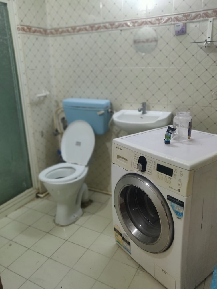 Bathroom, lotus-villa-banjara-hills 2 Bedroom 1600 Sq.Ft. Apartment In Banjara Hills Hyderabad 9465814