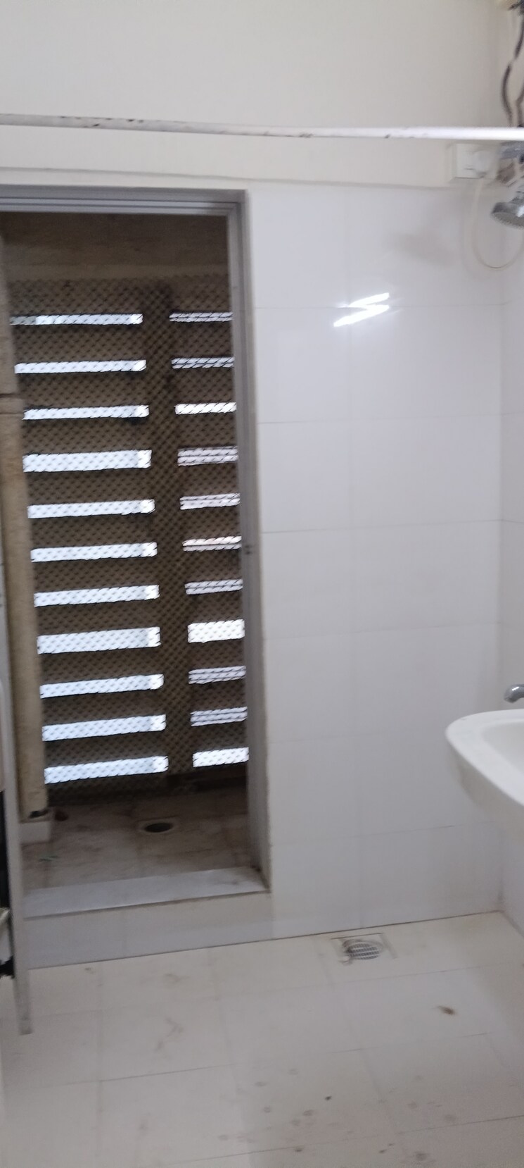 undefined, tarapore-gardens 3.5 Bedroom 1850 Sq.Ft. Apartment In Andheri West Mumbai 9465803