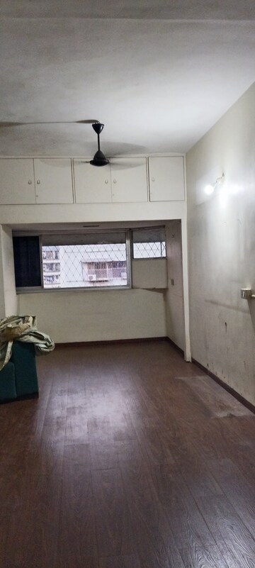 Kitchen in 3.5 BHK Apartment at Tarapore Gardens, Andheri West – for Rent