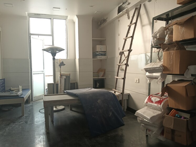 Team Area, greater kailash i Commercial Office Space 2500 Sq.Ft. In Greater Kailash I Delhi 9465820