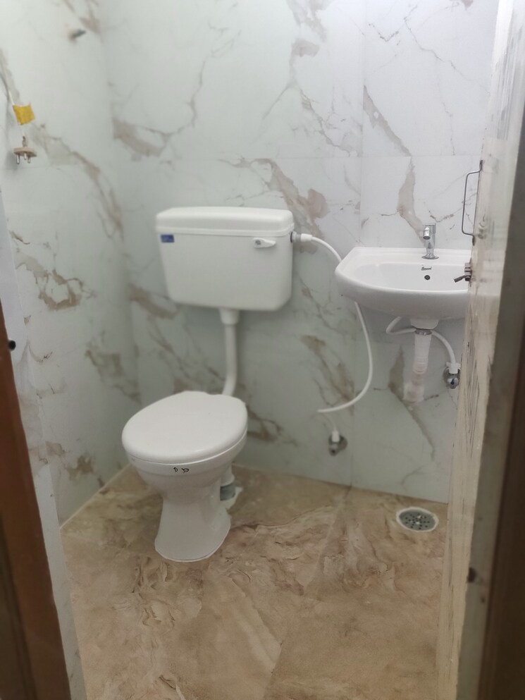 Bathroom, ss-residency-attapur 2 Bedroom 1200 Sq.Ft. Apartment In Attapur Hyderabad 9465836