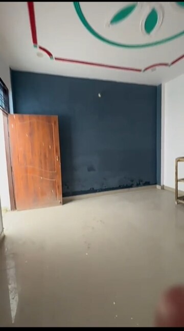 Room in 2 BHK Villa at Chinhat – for Sale