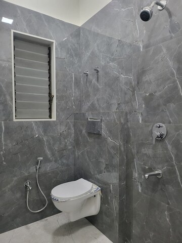 Bathroom in 2 BHK Apartment at Mahakali Tower , Kapur Bawdi – for Rent
