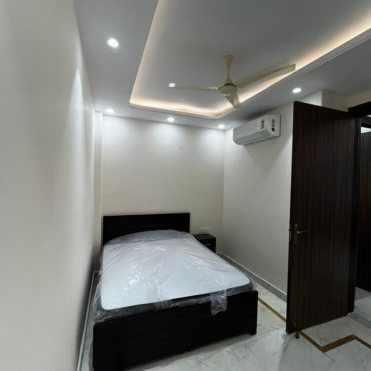 Bathroom, lajpat nagar i 1 Bedroom 500 Sq.Ft. Independent House In Lajpat Nagar I Delhi 9465872
