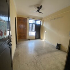 3 BHK + Extra Room Apartment For Sale in Sector 21D