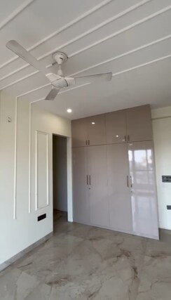 3 BHK + Servant Room Independent House For Sale in DLF Garden City Independent Floors