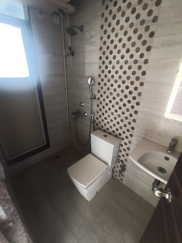 Bathroom, ajmera-new-era 1 Bedroom 711 Sq.Ft. Apartment In Kalyan West Thane 9465938