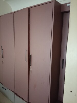 Furnished Amenities in 2 BHK Apartment at Shriram Nagar CHS, Aundh – for Rent