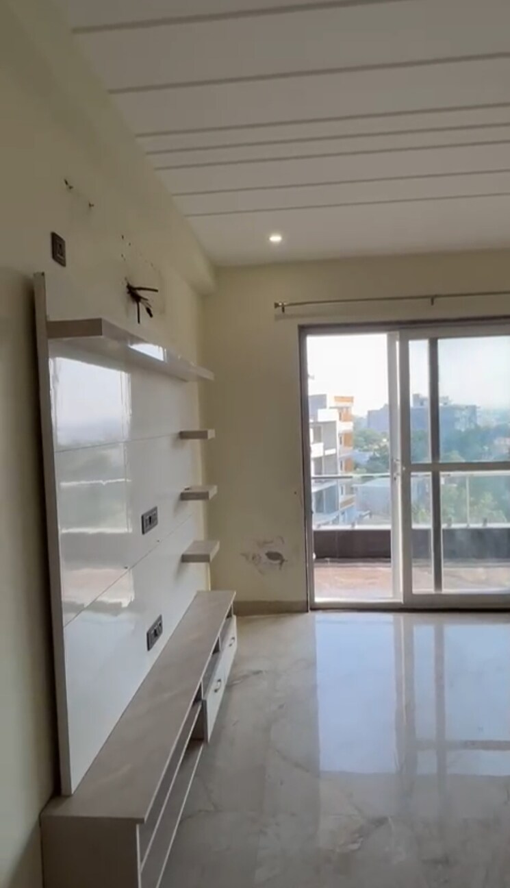 Room, dlf-garden-city-independent-floors 3.5 Bedroom 1550 Sq.Ft. Independent House In Sector 92 Gurgaon 9465981