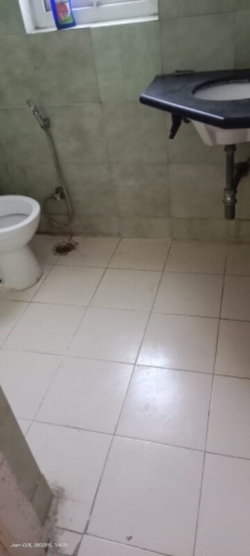 Bathroom in 3 BHK Apartment at Orchid Petals, Sector 49 – for Rent
