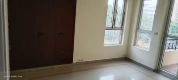 Room in 3 BHK Apartment at Orchid Petals, Sector 49 – for Rent