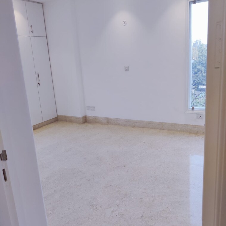 Room, lajpat nagar i 2 Bedroom 900 Sq.Ft. Independent House In Lajpat Nagar I Delhi 9465965