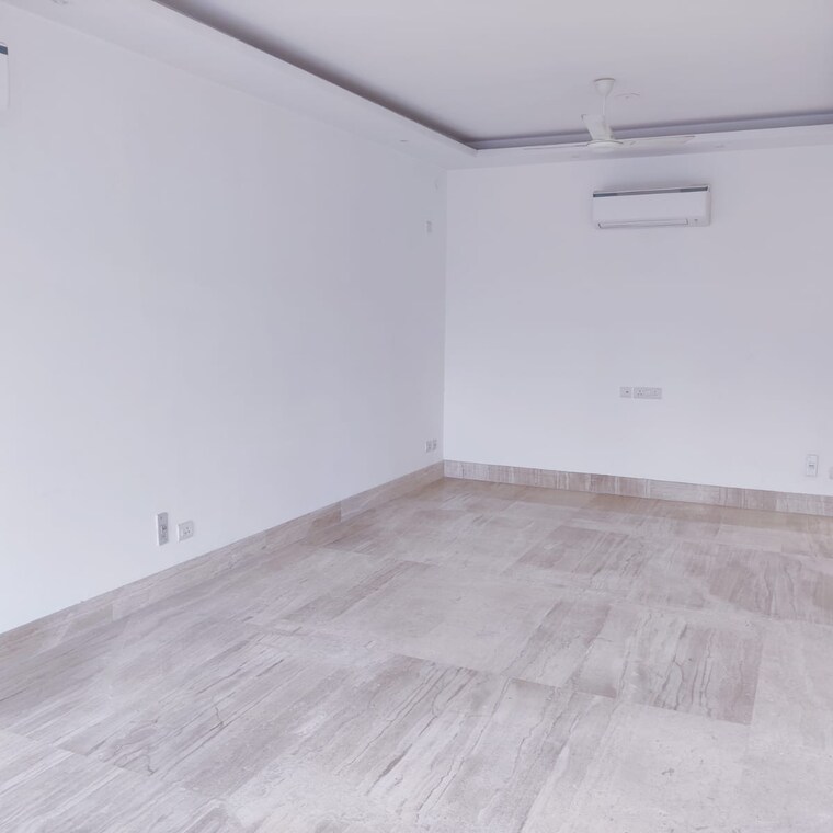 Room, lajpat nagar i 2 Bedroom 900 Sq.Ft. Independent House In Lajpat Nagar I Delhi 9465965