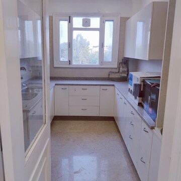 Kitchen in 2 BHK Independent House at Lajpat Nagar I – for Rent