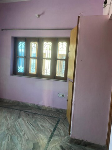 Room in 2 BHK Independent House at Canal Road – for Rent