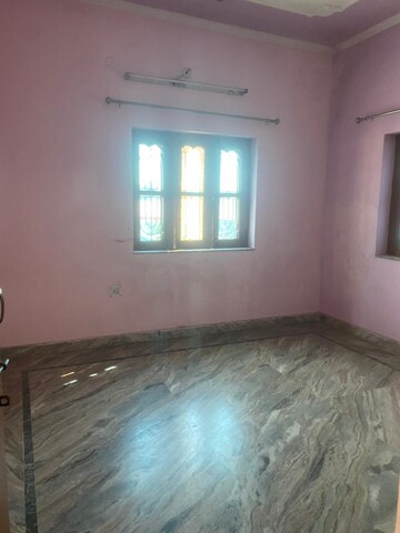 Room in 2 BHK Independent House at Canal Road – for Rent