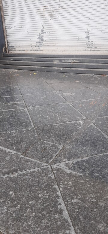  Showroom For Rent in Bandra West