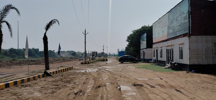 Exterior View, uniwest-aero-hub Commercial Shop 418 Sq.Ft. In Sector 22d Yamuna Expressway Greater Noida 9465969