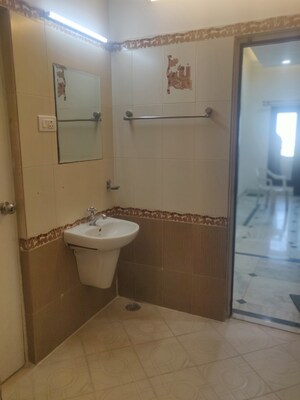 Bathroom in 3 BHK Apartment at City Center Banjara Hills, Banjara Hills – for Rent