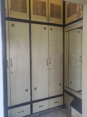 Furnished Amenities in 3 BHK Apartment at City Center Banjara Hills, Banjara Hills – for Rent