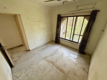 Bedroom in 2 BHK Apartment at Luv Kush Tower, Chembur – for Rent
