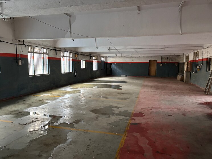  Parking, a block ttc industrial area Commercial Showroom 17820 Sq.Ft. In A Block Ttc Industrial Area Navi Mumbai 9465775
