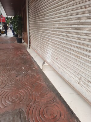  Showroom For Rent in Santacruz West