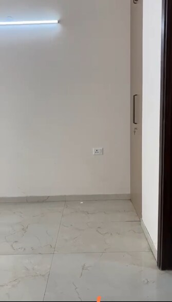3.5 BHK + Servant Room 1475 Sq.Ft. Builder Floor in Smart World Gems
