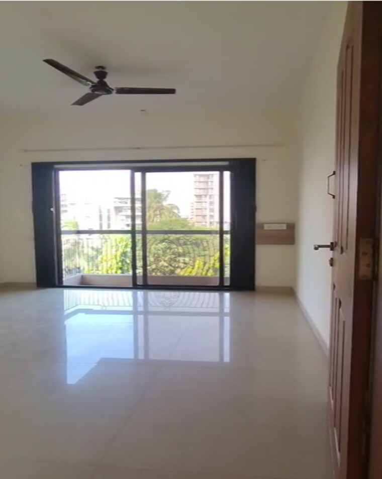 Room, lucky-house 2 Bedroom 1027 Sq.Ft. Apartment In Chembur Mumbai 9466012