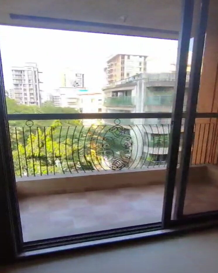 Balcony, lucky-house 2 Bedroom 1027 Sq.Ft. Apartment In Chembur Mumbai 9466012