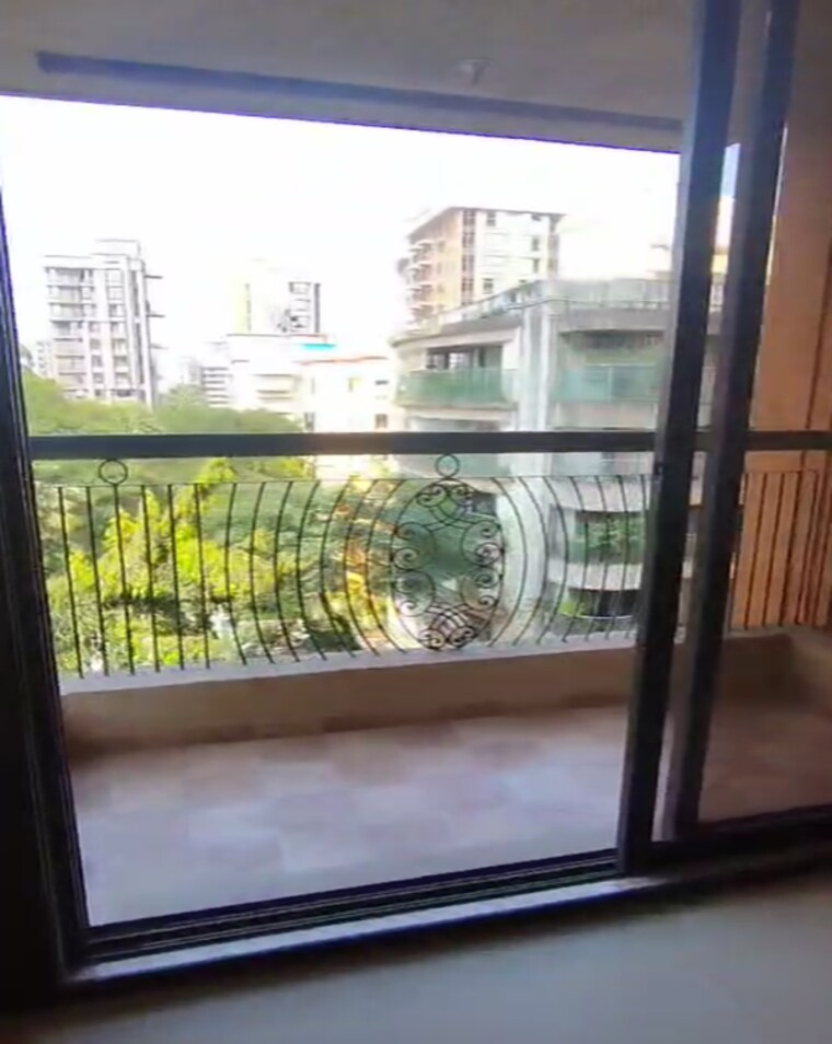 Balcony, lucky-house 2 Bedroom 1027 Sq.Ft. Apartment In Chembur Mumbai 9466012