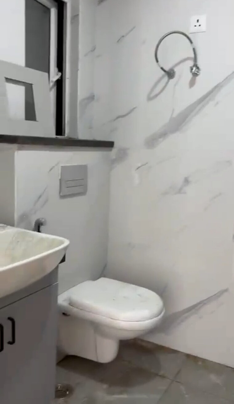 Bathroom, smart-world-gems 3.5 Bedroom 1475 Sq.Ft. Apartment In Sector 89 Gurgaon 9466040