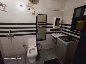 Master Bedroom in 2 BHK Apartment at Sector 42 – for Rent