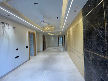 3 BHK Builder Floor For Sale in Adani Oyster Grande Phase 2, Sector 102