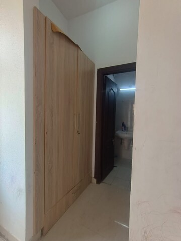 Room in 3 BHK Villa at Amrapali Leisure Valley, Tech Zone 4 Greater Noida – for Rent