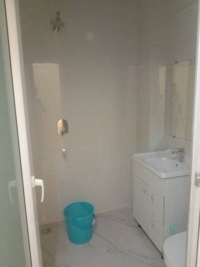 Bathroom, lajpat nagar ii Commercial Office Space 1000 Sq.Ft. In Lajpat Nagar ii Delhi 9466110