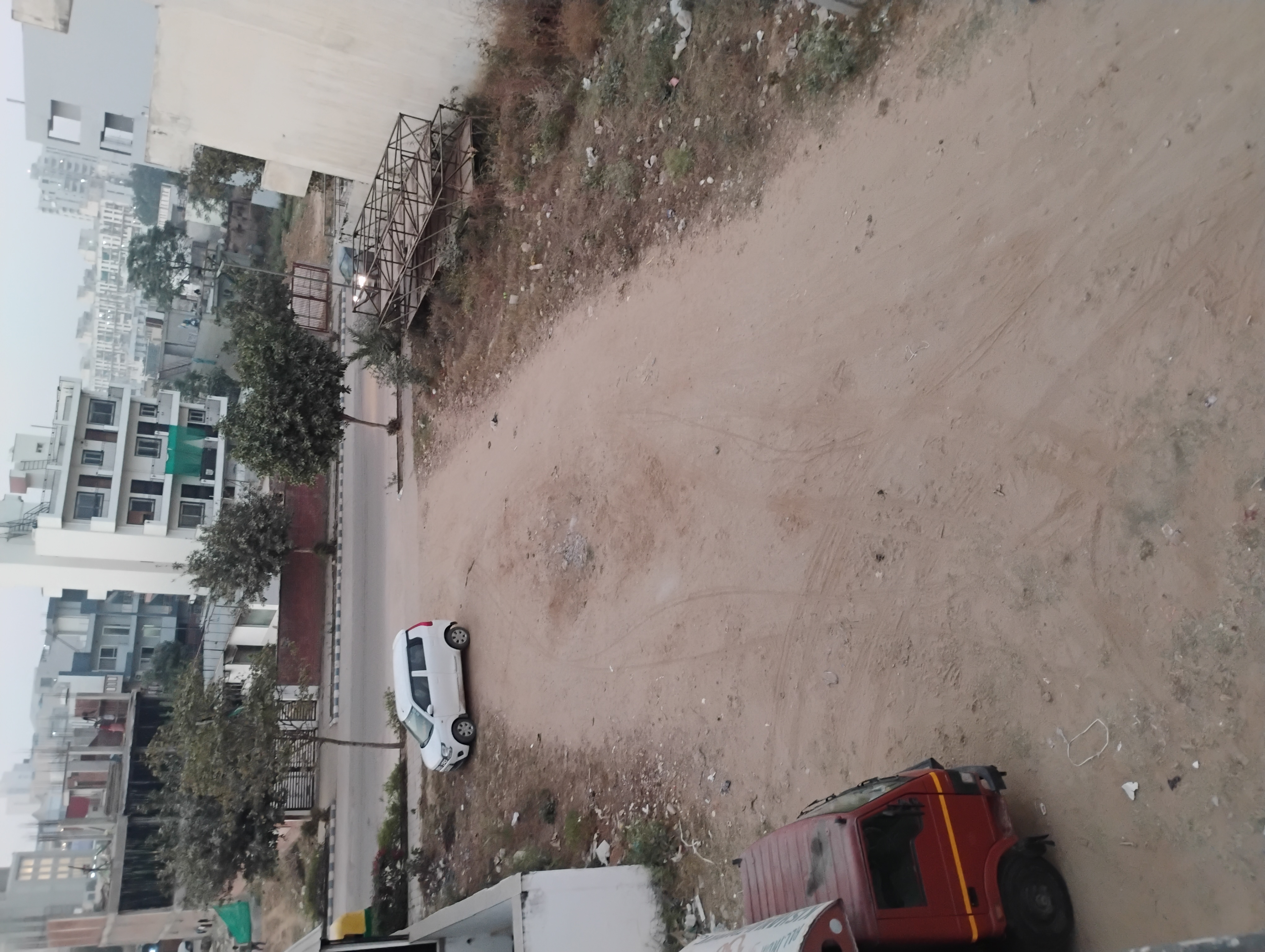 Plot For Sale in DLF Garden City Plots I