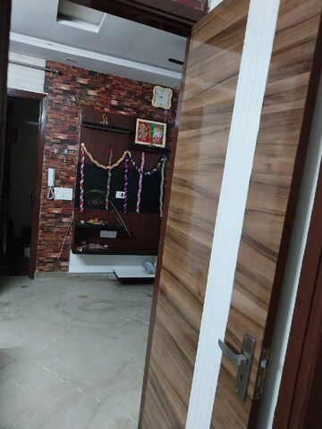 Parking in 2 BHK Builder Floor at Rohini Sector 25 – for Rent