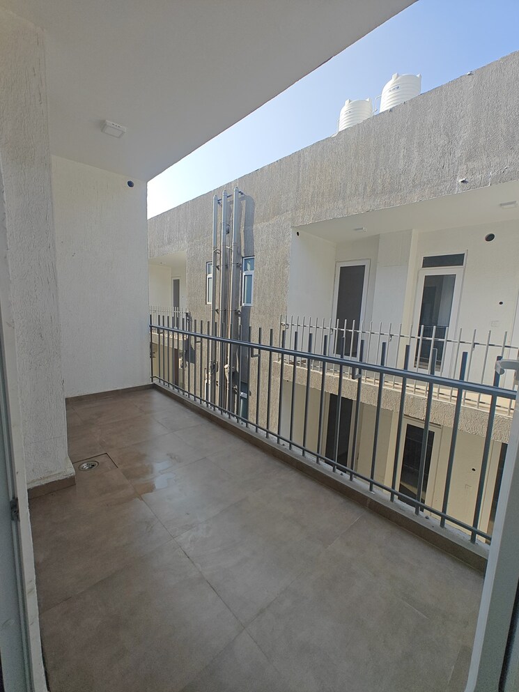 Balcony, smart-world-gems 3.5 Bedroom 1494 Sq.Ft. Builder Floor In Sector 89 Gurgaon 9466141