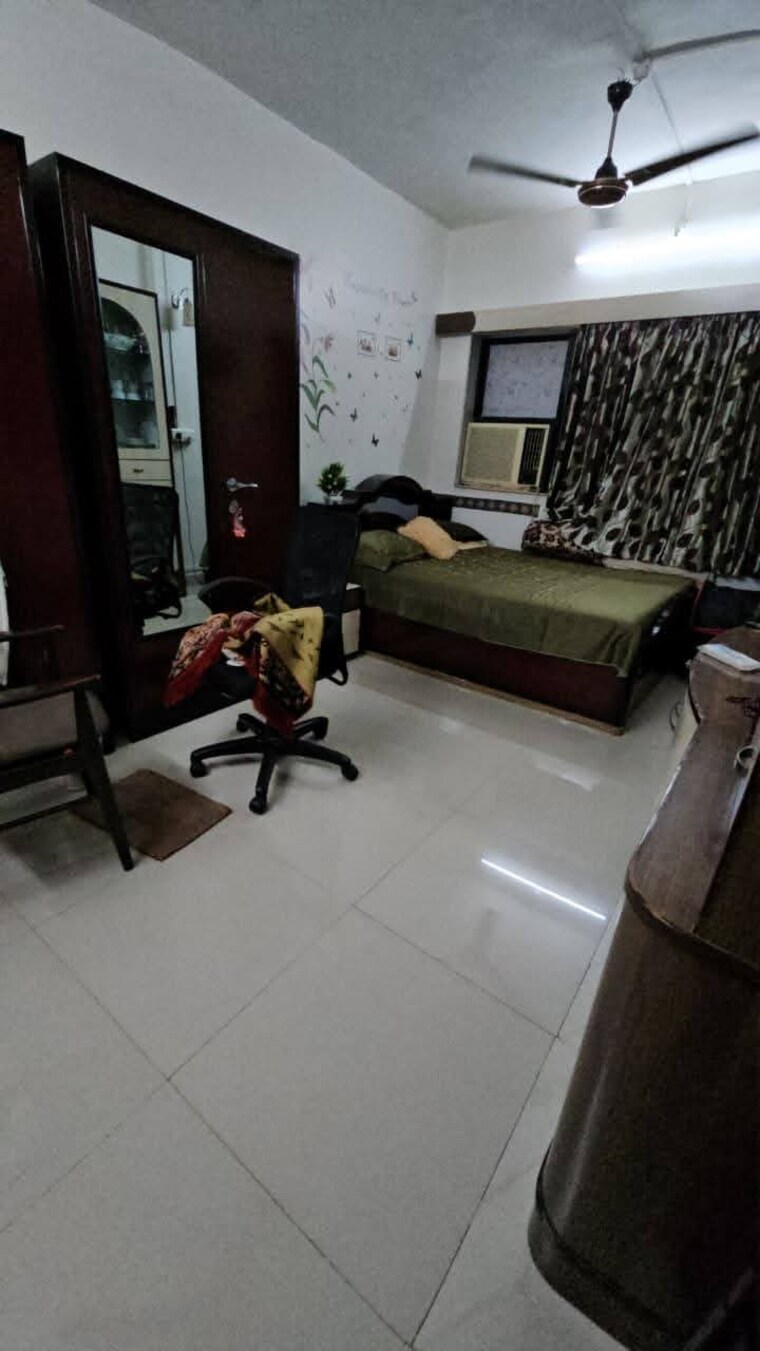 Living Room, andheri west 2 Bedroom 700 Sq.Ft. Apartment In Andheri West Mumbai 9466171